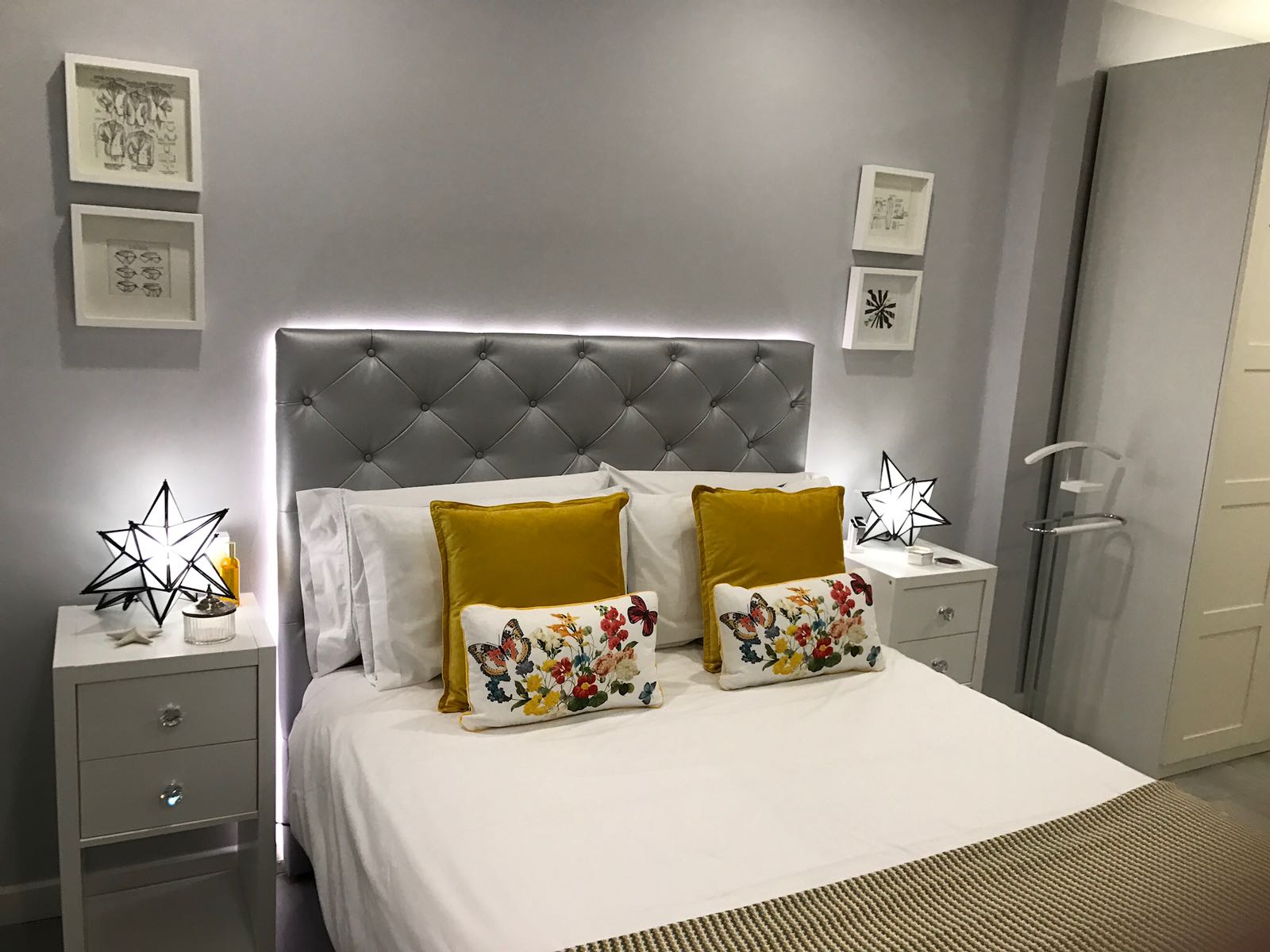 Diseño de un dormitorio divertido y con clase en Barcelona